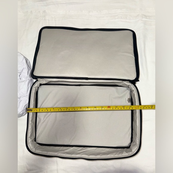 NWT Vera Bradley Casserole Caddy Carry Handle 10in x 16in x 3in - Picture 5 of 8